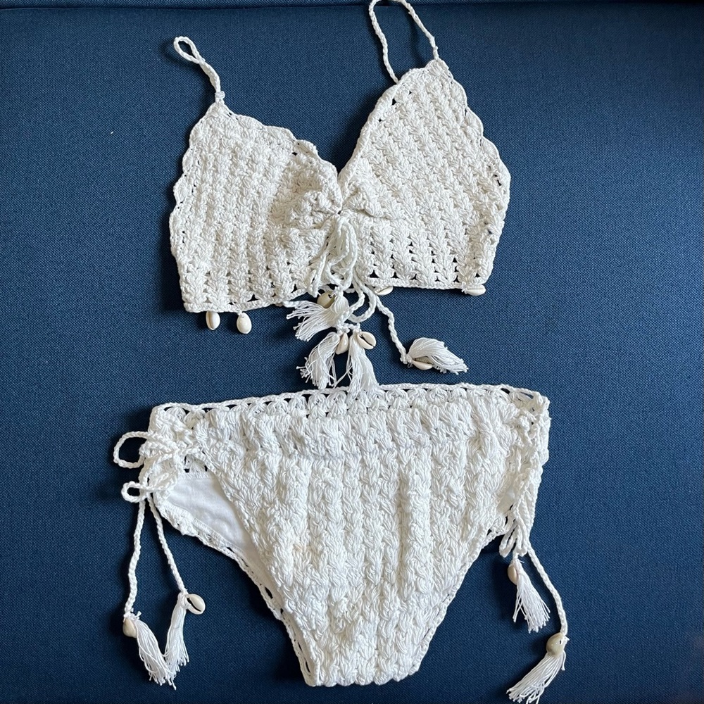 Crochet bikini set with removable pads - Picture 4 of 5